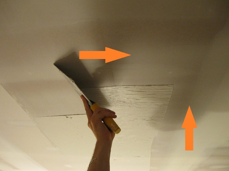 skimming drywall mud in two directions
