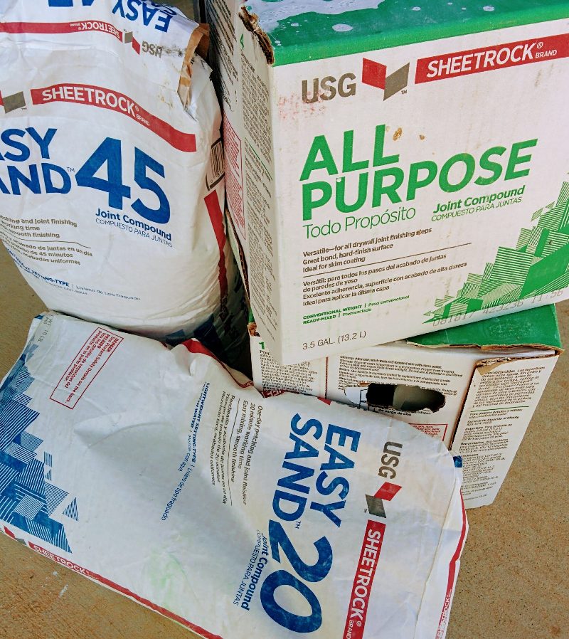 Hot Mud vs Joint Compound: Types of Drywall Mud Explained